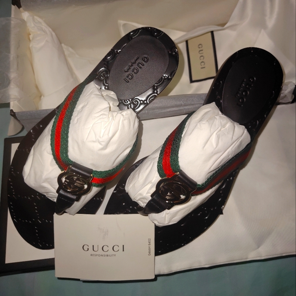 Gucci Interlocking GG Thong Sandals EU 36 US 6 Black Monogram Flat Flip Flop